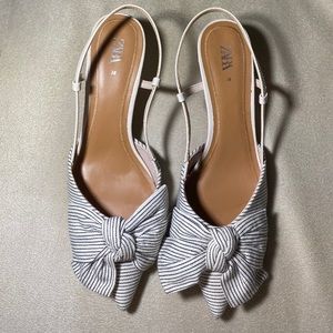 Zara striped kitten heel shoes with bow ( used)